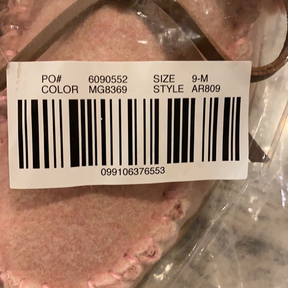 JCrew Women’s Slippers. Pink. Size 9-M - Picture 2 of 3